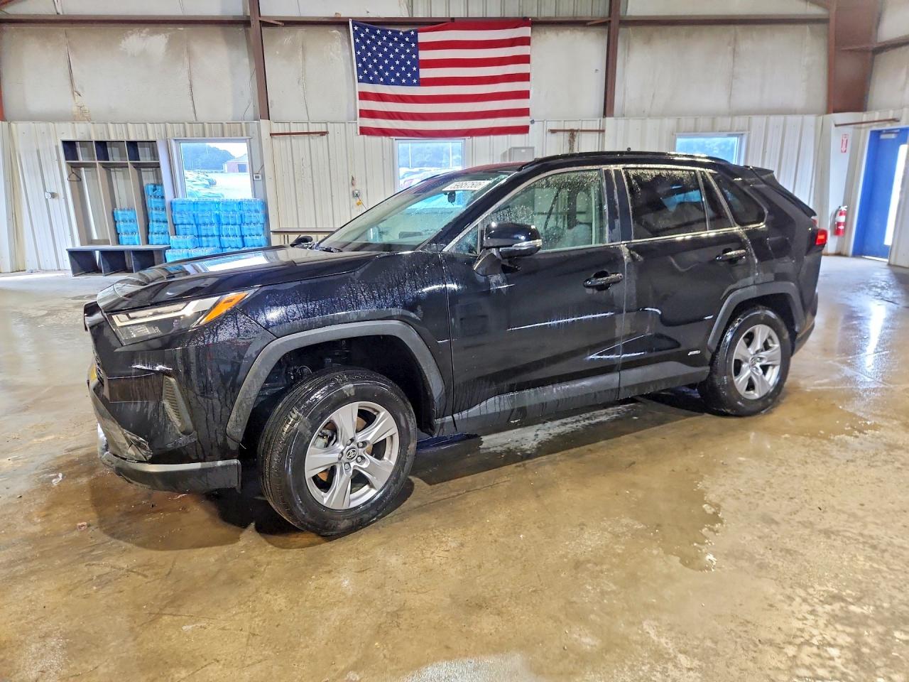2024 Toyota RAV 4 VIN 2T3RWRFV9RW237253 — COPART salvage auction photo