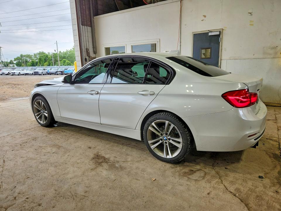 2017 BMW 3er VIN WBA8D9G35HNU62822 COPART salvage auction — FRONT END, Mn - Cert Of Title-Salvage, sold $225 on 2026-08-18 (photo 2)