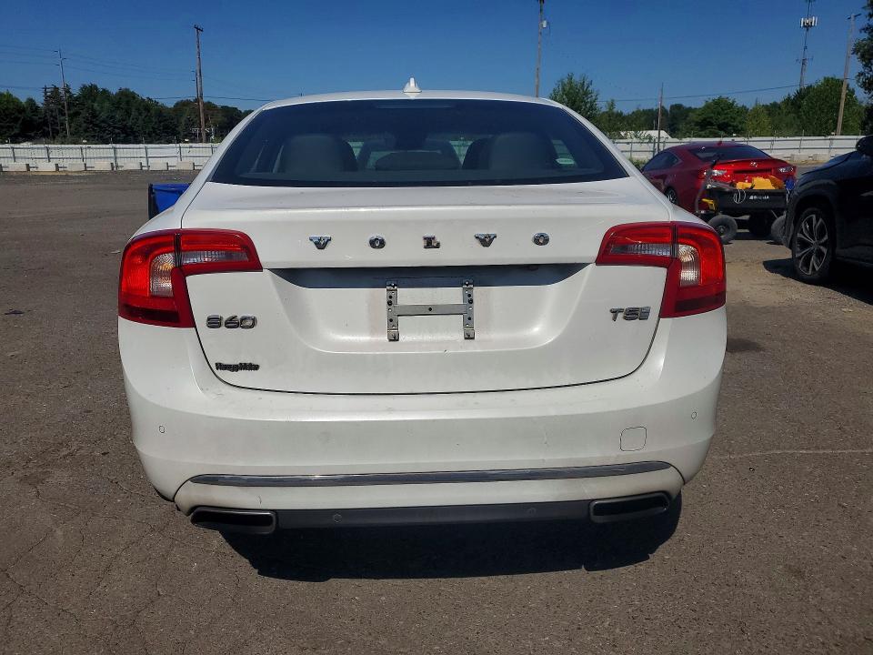 2016 Volvo VIN LYV402FK3GB109264 COPART salvage auction — NORMAL WEAR, Or - Certificate Of Title, sold $750 on 2026-07-17 (photo 6)