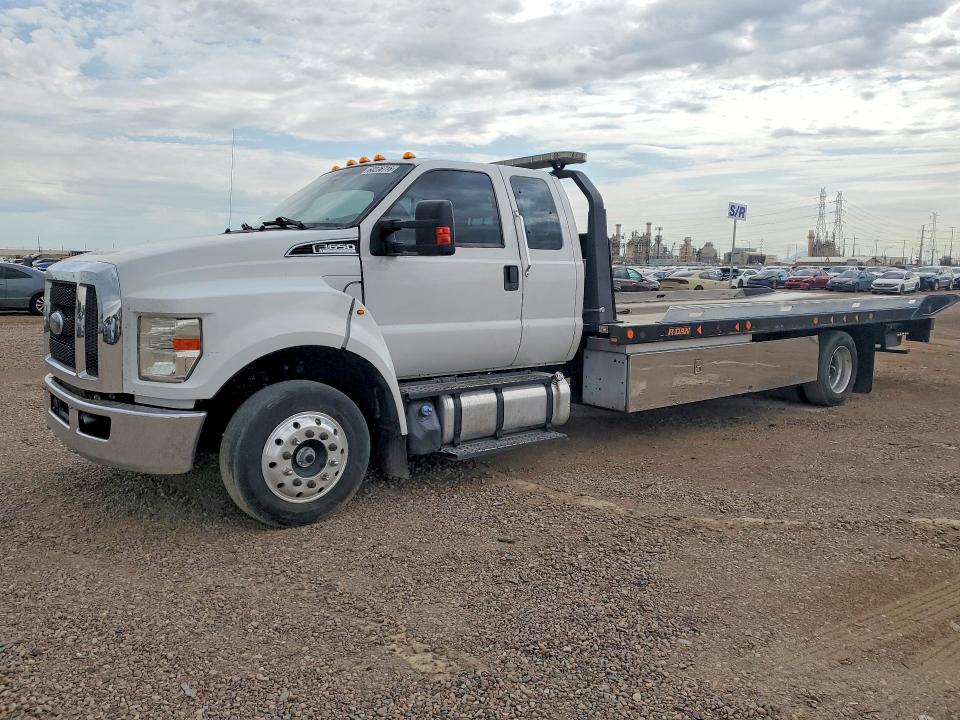 2018 Ford VIN 1FDWX6DC7JDF06461 COPART salvage auction — NORMAL WEAR, Az - Certificate Of Title, sold $18,000 on 2026-07-28 (photo 1)