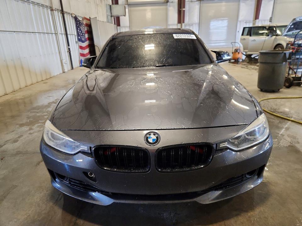2013 BMW 3er VIN WBA3B3C55DF538130 COPART salvage auction — FRONT END, Mn - Cert Of Title-Prior Salvage, sold $1,100 on 2026-08-10 (photo 5)