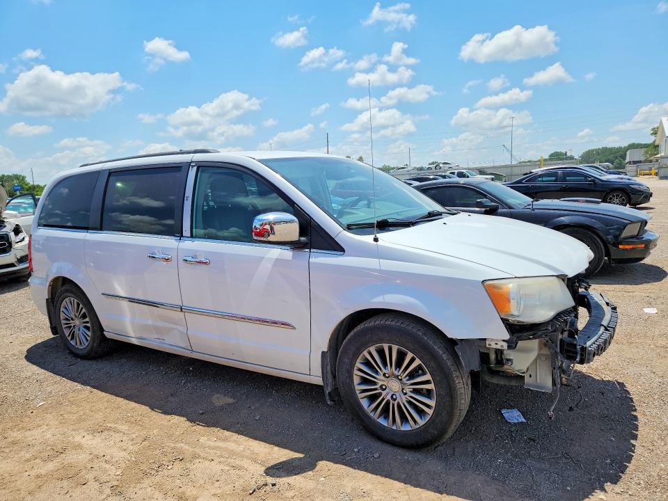2014 Chrysler Voyager VIN 2C4RC1CG5ER248853 COPART salvage auction — FRONT END, Ia - Salvage W/Salvage History, sold $225 on 2026-07-31 (photo 4)