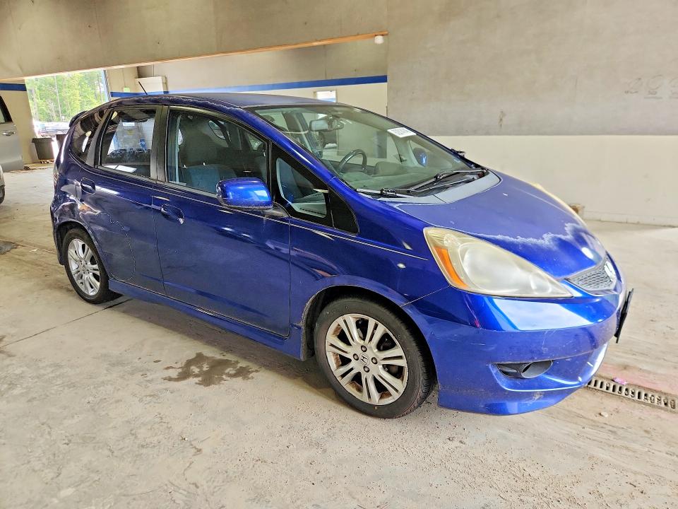 2009 Honda Fit VIN JHMGE886X9S002796 COPART salvage auction — REAR END, Va - Cert Of Title - Salvage, sold $225 on 2026-07-31 (photo 4)