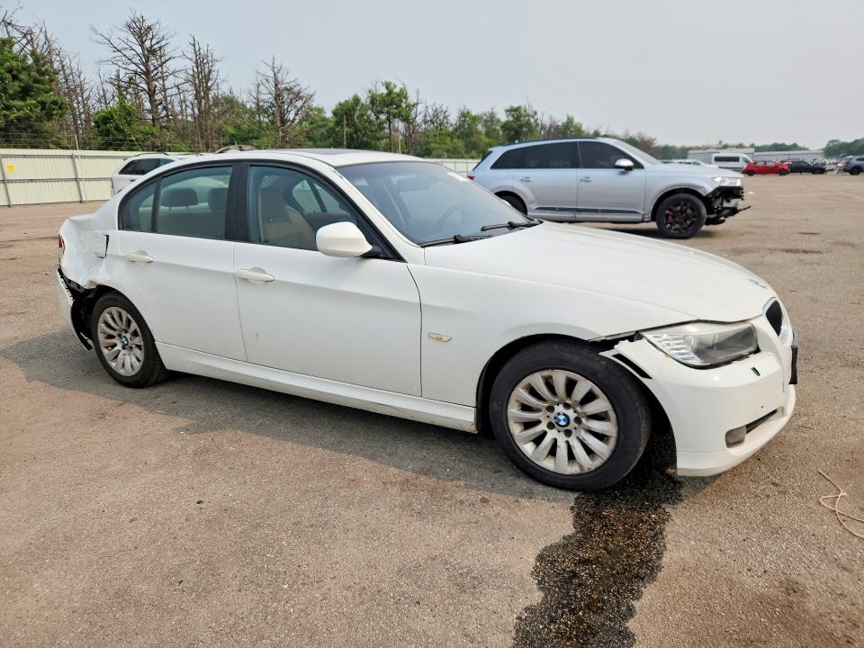 2009 BMW 3 series VIN WBAPH775X9NL82875 COPART salvage auction — FRONT END, NY - MV-907A SALVAGE CERTIFICATE, sold $80 on 2026-07-27 (photo 4)