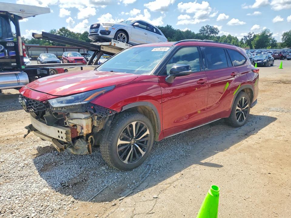 2021 Toyota Highlander VIN 5TDJZRBH0MS067654 COPART salvage auction — MINOR DENT/SCRATCHES, MS - CERTIFICATE OF TITLE, sold $16,300 on 2026-07-24 (photo 1)