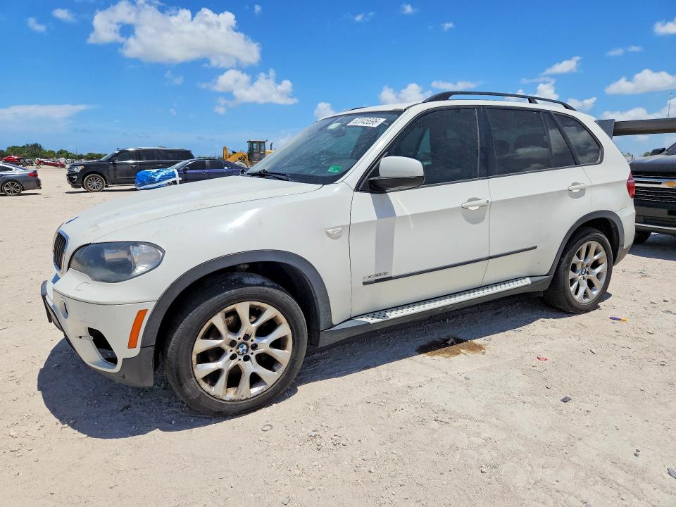 2011 BMW X5 VIN 5UXZV4C56BL738232 COPART salvage auction — MINOR DENT/SCRATCHES, VA - CERTIFICATE OF TITLE, sold $275 on 2026-07-28 (photo 1)