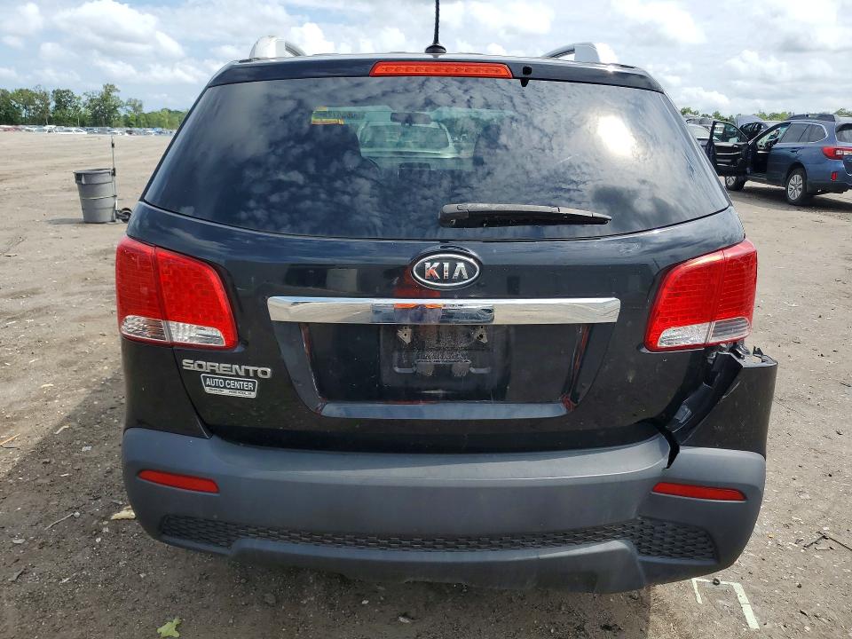 2013 Kia Sorento VIN 5XYKTDA25DG327632 COPART salvage auction — REAR END, VA - CERT OF TITLE - SALVAGE, sold $200 on 2026-07-29 (photo 6)