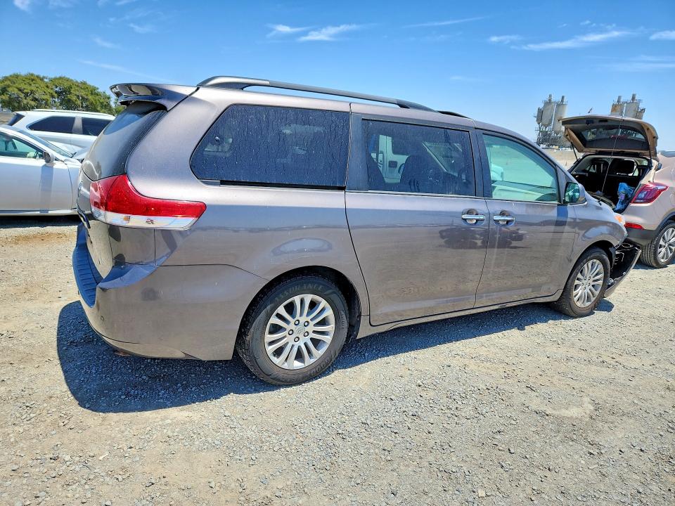 2014 Toyota Sienna VIN 5TDYK3DC8ES425246 COPART salvage auction — FRONT END, Ca - Salvage Certificate, sold $225 on 2026-07-21 (photo 3)