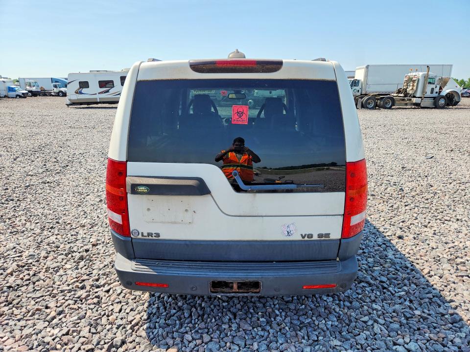 2006 Land rover Lr3 VIN SALAE25426A386087 COPART salvage auction — REAR END, IN - CERTIFICATE OF TITLE, sold $225 on 2026-07-28 (photo 6)