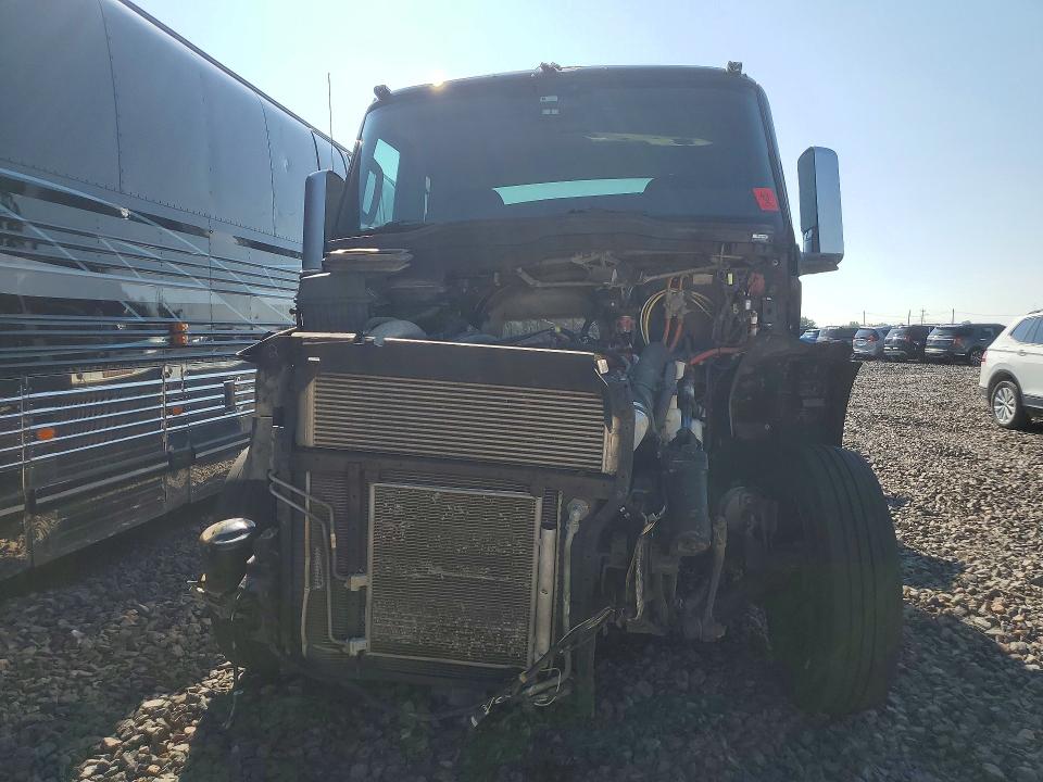 2022 International VIN 1HTEUMML0NH362816 COPART salvage auction — FRONT END, MO - CERTIFICATE OF TITLE (P), sold $25,500 on 2026-08-18 (photo 5)