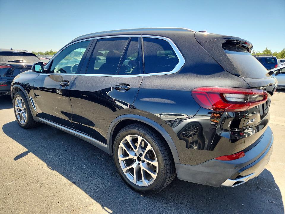 2019 BMW X5 VIN 5UXCR6C5XKLK88610 COPART salvage auction — MINOR DENT/SCRATCHES, CA - DIS/DLR/EXP ONLY CLEAN TITLE, sold $11,100 on 2026-07-30 (photo 2)