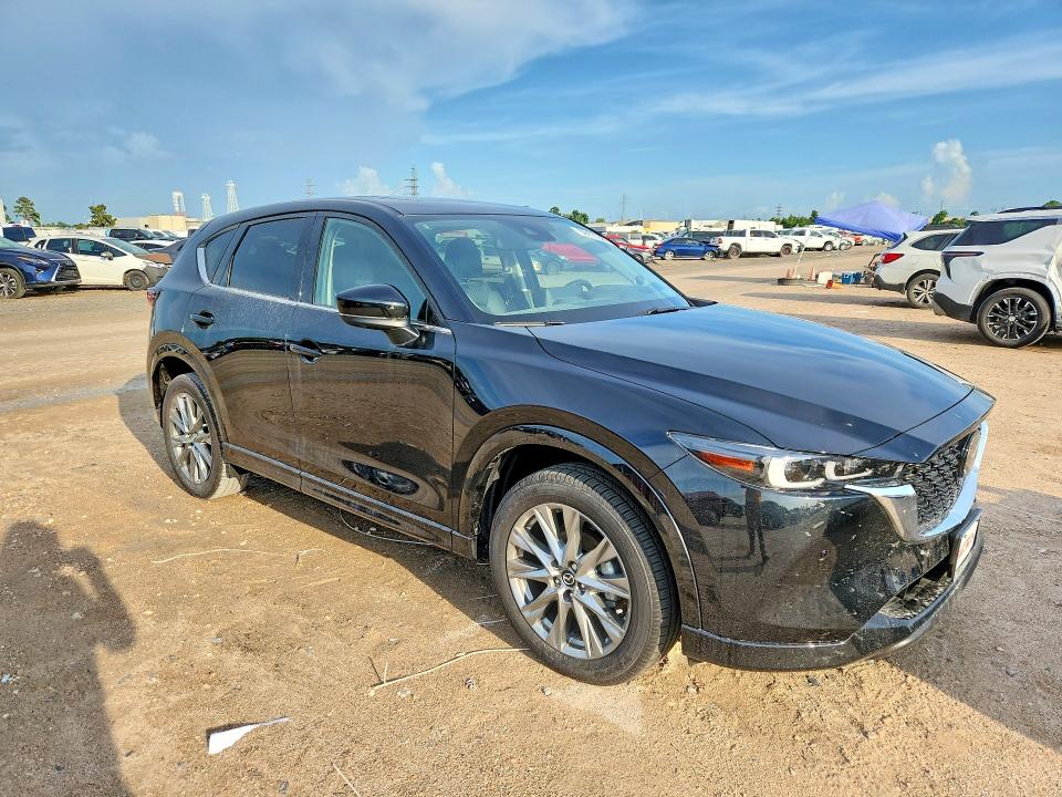 2025 Mazda Cx-5 VIN JM3KFBEMXS0742804 COPART salvage auction — MINOR DENT/SCRATCHES, Tx - Salvage Vehicle Title, sold $5,100 on 2026-07-21 (photo 4)