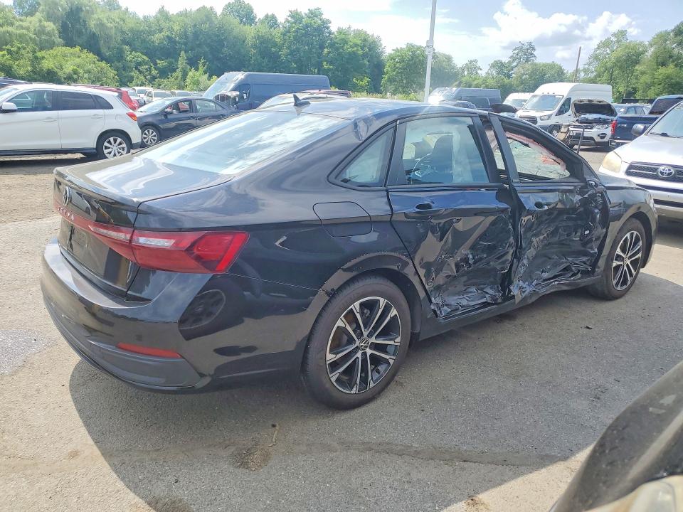 2025 Volkswagen Jetta VIN 3VWBX7BU1SM077566 COPART salvage auction — ROLLOVER, Fl - Parts Only, sold $2,600 on 2026-07-27 (photo 3)
