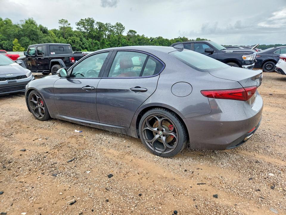 2018 Alfa romeo Giulia VIN ZARFAECN8J7589597 COPART salvage auction — WATER/FLOOD, Al - Cert Of Title-Flood Salvage, sold $1,900 on 2026-08-25 (photo 2)