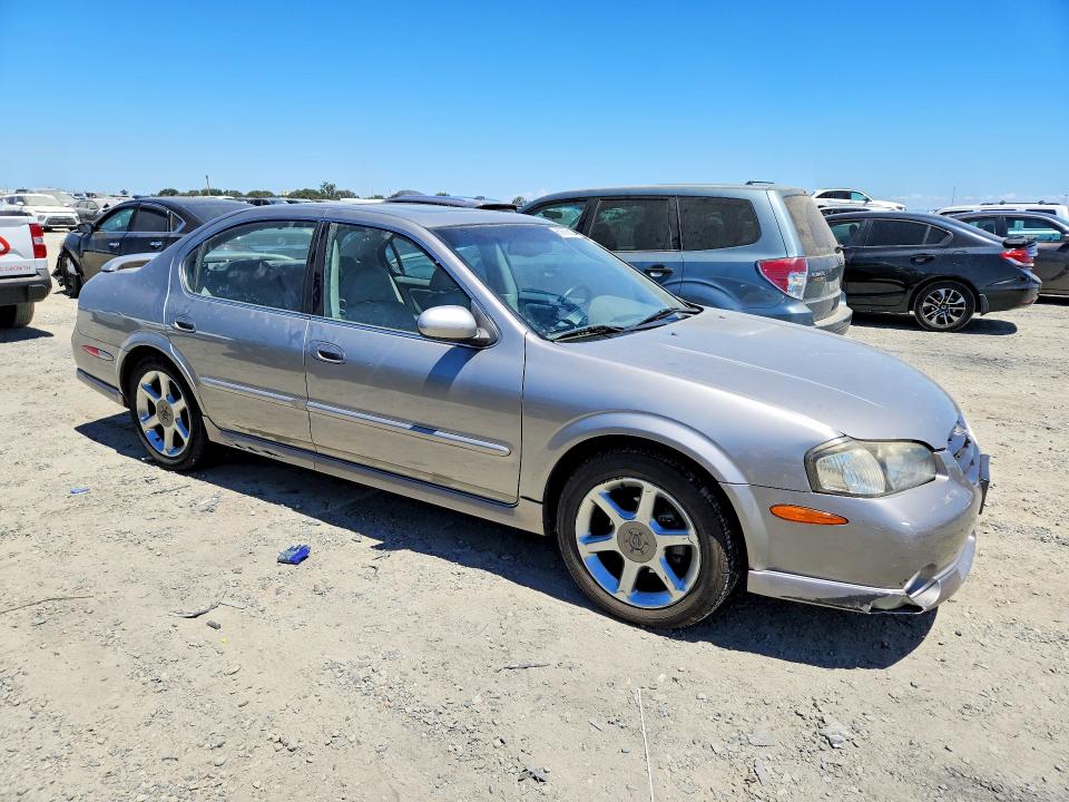 2001 Nissan Maxima VIN JN1CA31A21T107766 COPART salvage auction — NORMAL WEAR, Ca - Dis/Dlr/Exp Only Clean Title, sold $250 on 2026-07-28 (photo 4)
