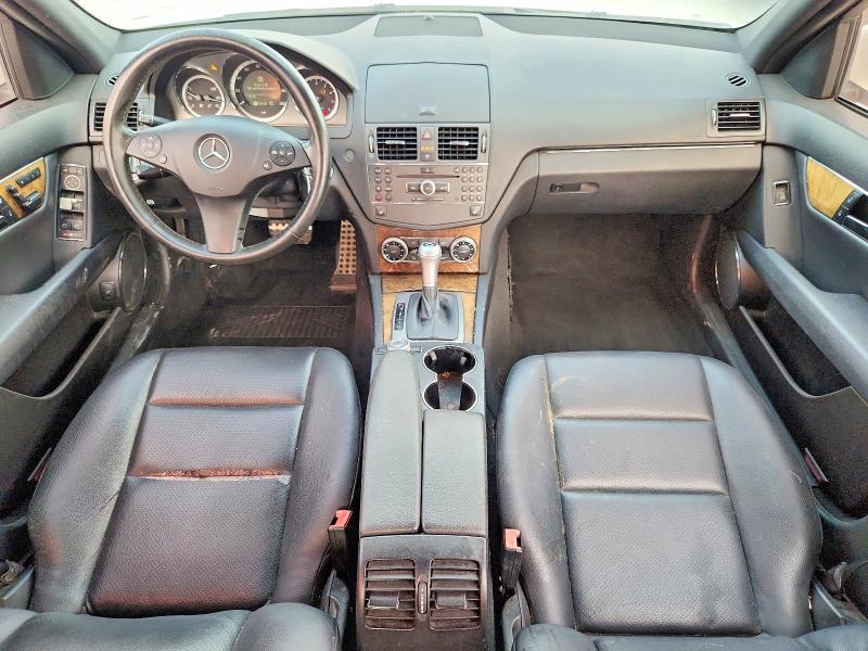 2010 Mercedes-benz C-klasse VIN WDDGF5GB7AR117207 COPART salvage auction — REAR END, Tx - Salvage Vehicle Title, sold $800 on 2026-07-31 (photo 8)