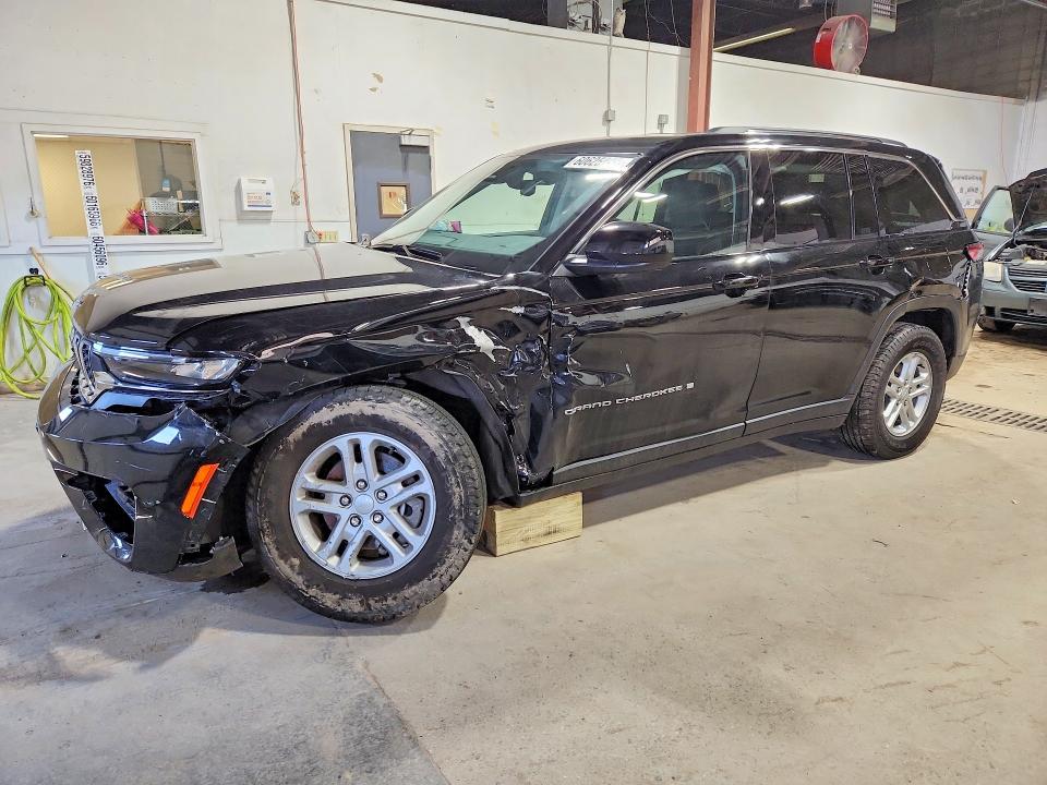 2023 Jeep Cherokee VIN 1C4RJHAG0PC642726 — COPART salvage auction photo