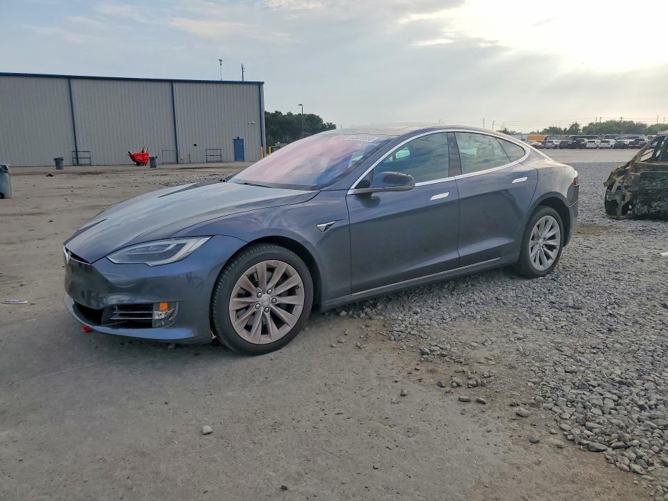 2017 Tesla Model s VIN 5YJSA1E26HF232444 — COPART salvage auction photo