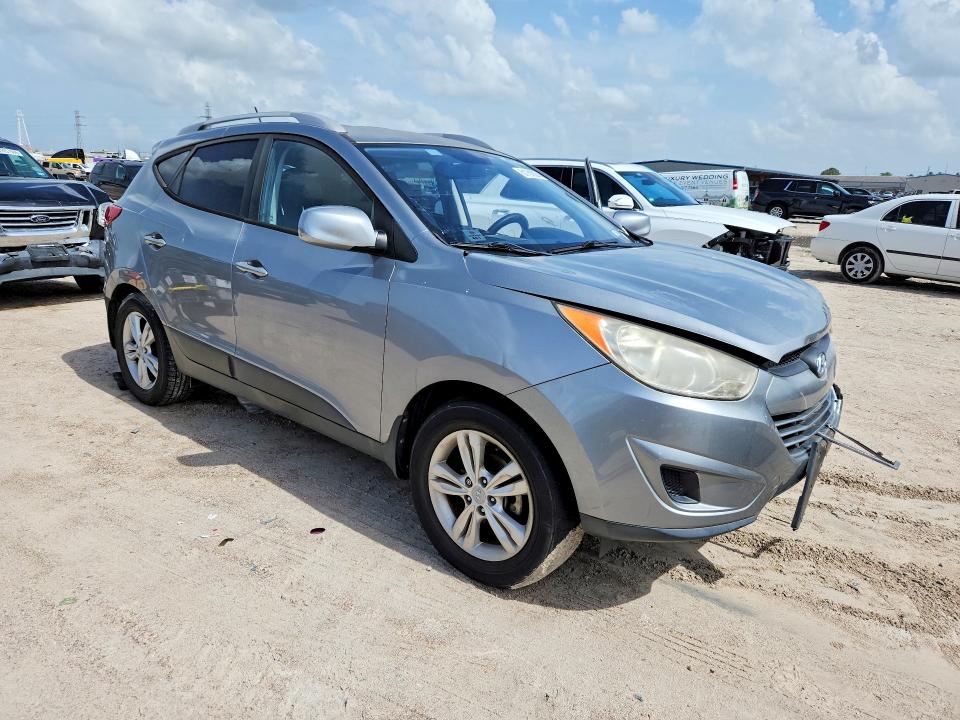 2011 Hyundai Tucson VIN KM8JU3AC8BU147726 COPART salvage auction — FRONT END, Tx - Salvage Vehicle Title, sold $1,000 on 2026-07-21 (photo 4)