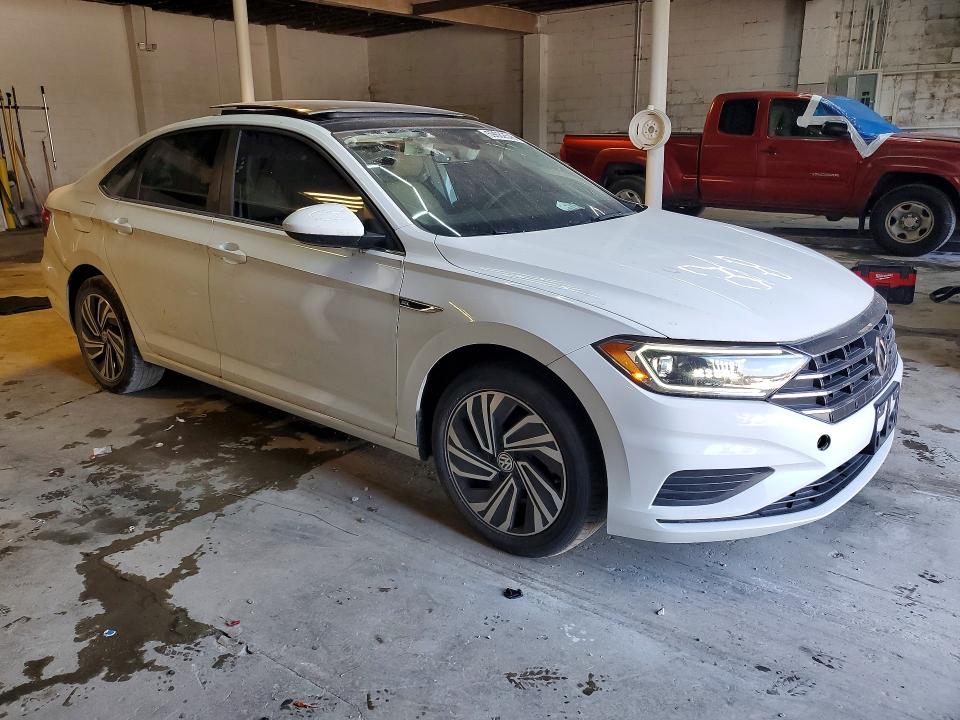2020 Volkswagen Jetta VIN 3VWEB7BU7LM073776 COPART salvage auction — SIDE, OH - CERT OF TITLE-SALVAGE (P), sold $3,650 on 2026-07-21 (photo 4)