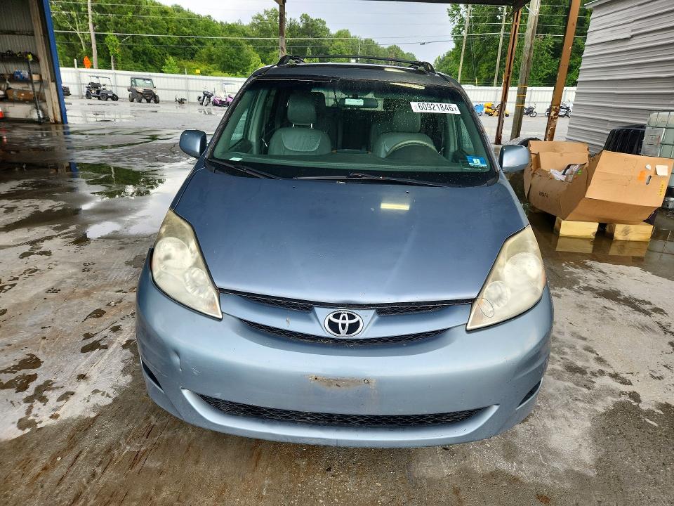 2010 Toyota Sienna VIN 5TDDK4CC1AS028249 COPART salvage auction — MINOR DENT/SCRATCHES, NJ - CERTIFICATE OF TITLE, sold $1,300 on 2026-07-27 (photo 5)