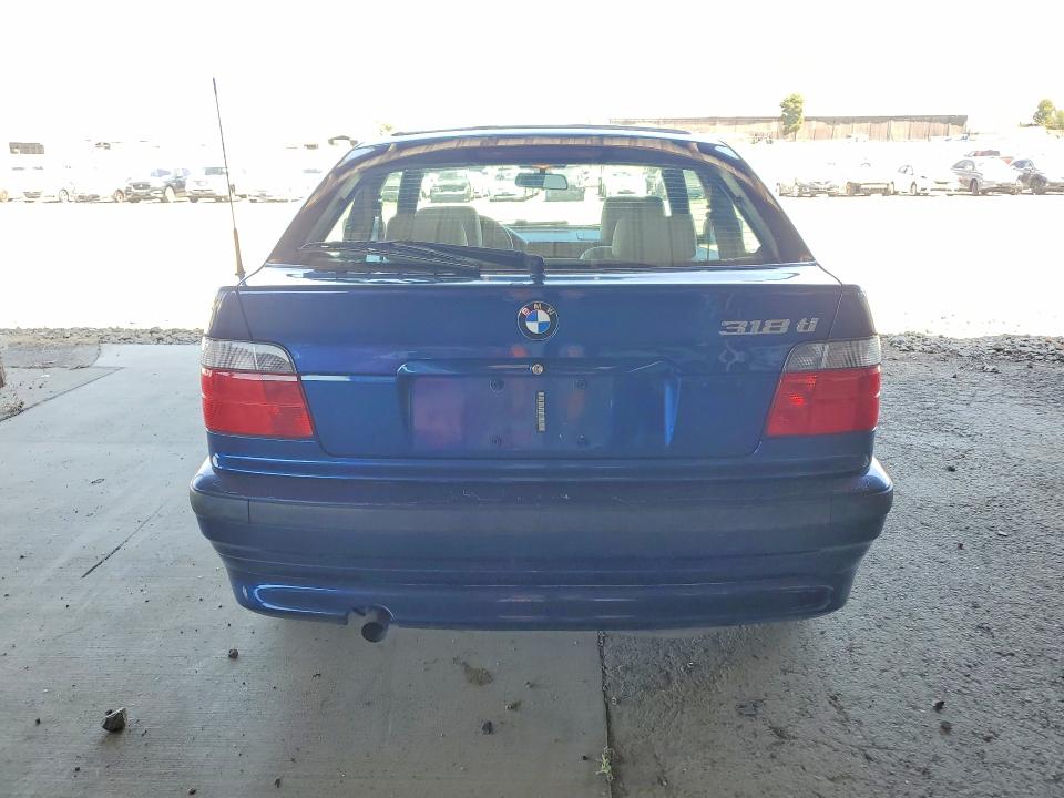 1998 BMW VIN WBACG7330WKC31338 COPART salvage auction — FRONT END, CA - DIS/DLR/EXP ONLY CLEAN TITLE, sold $2,650 on 2026-08-03 (photo 6)