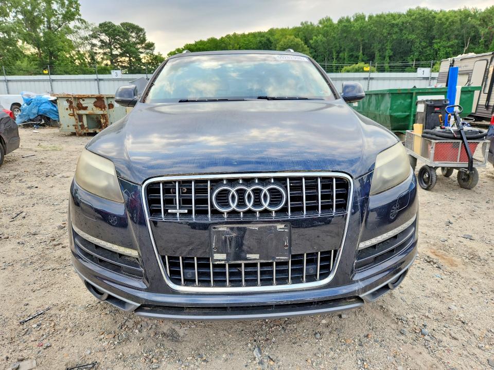 2011 Audi Q7 VIN WA1LGAFE7BD007096 COPART salvage auction — MINOR DENT/SCRATCHES, Va - Certificate Of Title, sold $375 on 2026-07-28 (photo 5)