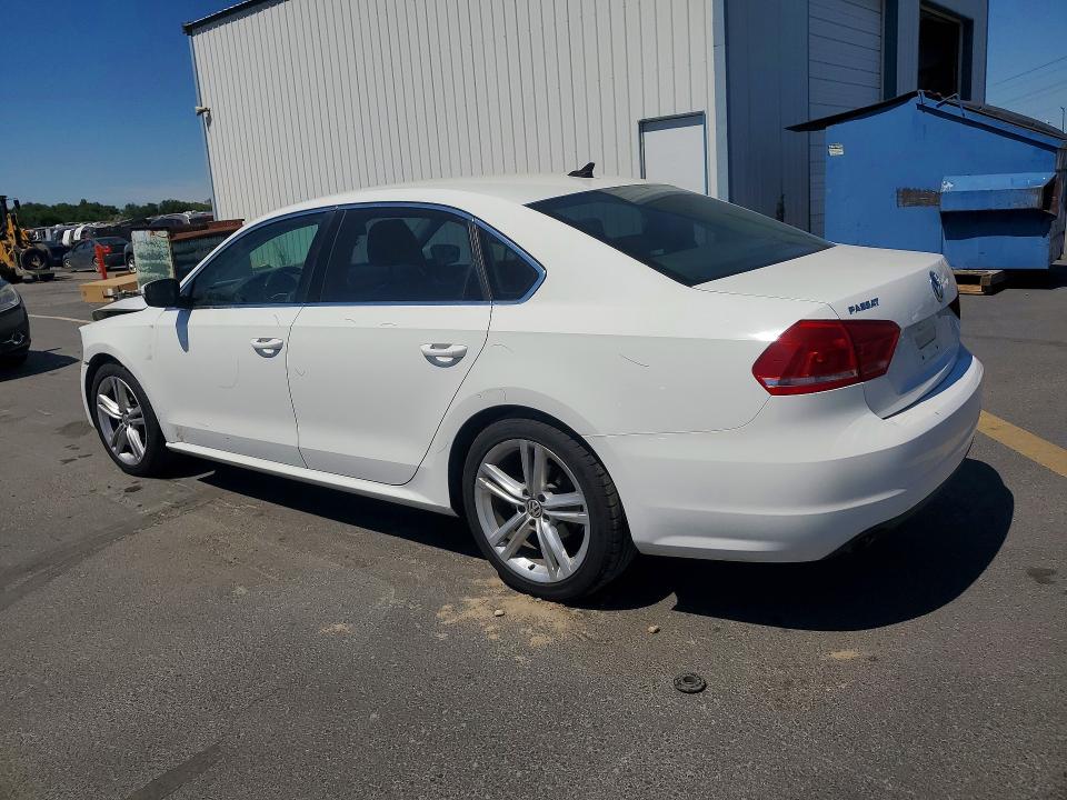 2014 Volkswagen Passat VIN 1VWBT7A3XEC059075 COPART salvage auction — FRONT END, Salvage Title, sold $425 on 2026-07-23 (photo 2)