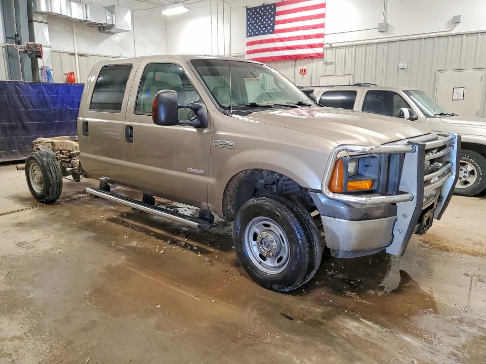 2005 Ford F350 VIN 1FTWW31P45EC34111 COPART salvage auction — MINOR DENT/SCRATCHES, Wy - Certificate Of Title - Rebuilt, sold $3,250 on 2026-07-29 (photo 4)