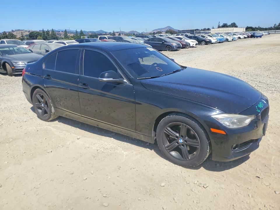 2014 BMW 3er VIN WBA3A5G55ENP32852 COPART salvage auction — MECHANICAL, Ca - Salvage Certificate, sold $950 on 2026-07-14 (photo 4)