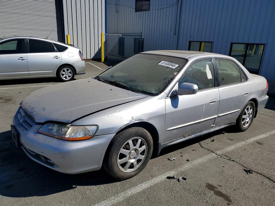 2002 Honda Accord VIN JHMCG66852C028580 COPART salvage auction — MINOR DENT/SCRATCHES, CA - DLR/DIS/EXP ONLY SALVAGE TITLE, sold $400 on 2026-07-17 (photo 1)