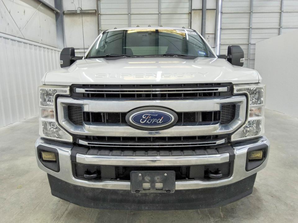 2021 Ford F-250 super duty VIN 1FT7W2B68MEC24698 COPART salvage auction — NORMAL WEAR, TX - CERTIFICATE OF TITLE, sold $18,200 on 2026-07-28 (photo 5)