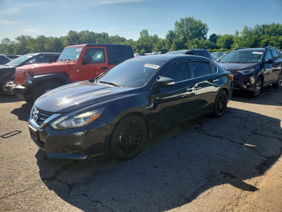 2017 Nissan Altima VIN 1N4AL3AP3HC273233 COPART salvage auction — MINOR DENT/SCRATCHES, Salvage Title, sold $575 on 2026-07-31 (photo 1)