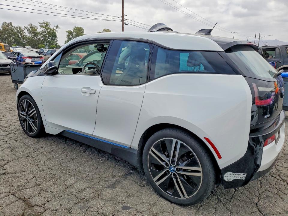 2016 BMW I3 VIN WBY1Z2C53GV556683 COPART salvage auction — NORMAL WEAR, FL - DIS/DLR/EXP ONLY CLEAN TITLE, sold $4,450 on 2026-07-16 (photo 2)