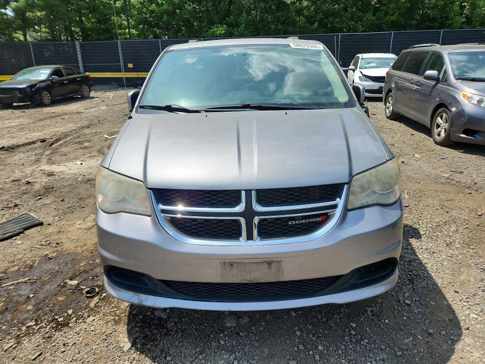 2014 Dodge Caravan VIN 2C4RDGCG0ER473696 COPART salvage auction — MINOR DENT/SCRATCHES, MD - CERT OF SALVAGE > 75% DAMAGE, sold $425 on 2026-07-31 (photo 5)