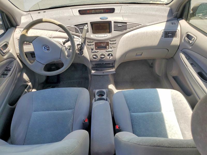 2001 Toyota Prius VIN JT2BK12U310006877 COPART salvage auction — MINOR DENT/SCRATCHES, CA - DIS/DLR/EXP ONLY CLEAN TITLE, sold $500 on 2026-07-28 (photo 8)