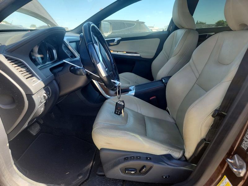 2015 Volvo VIN YV449MDK7F2723817 COPART salvage auction — FRONT END, Ca - Salvage Certificate, sold $3,600 on 2026-07-31 (photo 7)