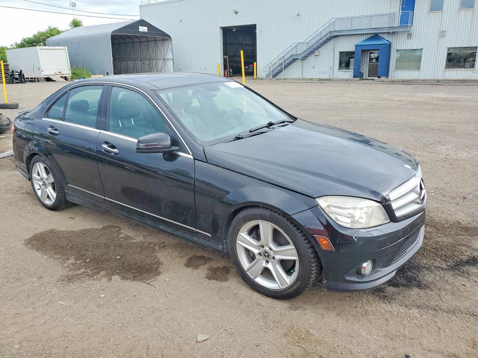 2010 Mercedes-benz C class VIN WDDGF8HB4AF505464 COPART salvage auction — MINOR DENT/SCRATCHES, Qc - Aucune Mention, sold $800 on 2026-08-05 (photo 4)