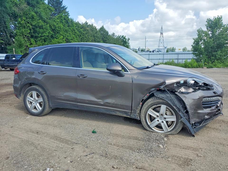 2011 Porsche Cayenne VIN WP1AB2A28BLA45231 COPART salvage auction — FRONT END, On - Permit No Brand - Unfit, sold $1,050 on 2026-08-18 (photo 4)