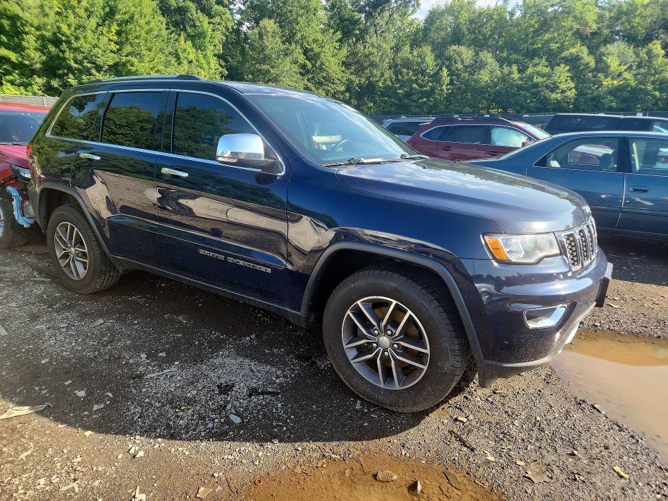2017 Jeep Cherokee VIN 1C4RJFBG7HC862952 COPART salvage auction — MINOR DENT/SCRATCHES, MD - CERTIFICATE OF TITLE, sold $300 on 2026-07-28 (photo 4)