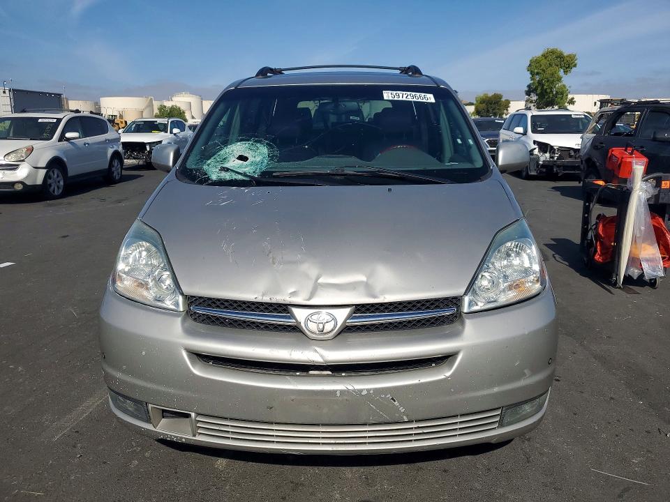 2004 Toyota Sienna VIN 5TDBA22CX4S018310 COPART salvage auction — VANDALISM, Ca - Salvage Certificate, sold $1,600 on 2026-07-22 (photo 5)