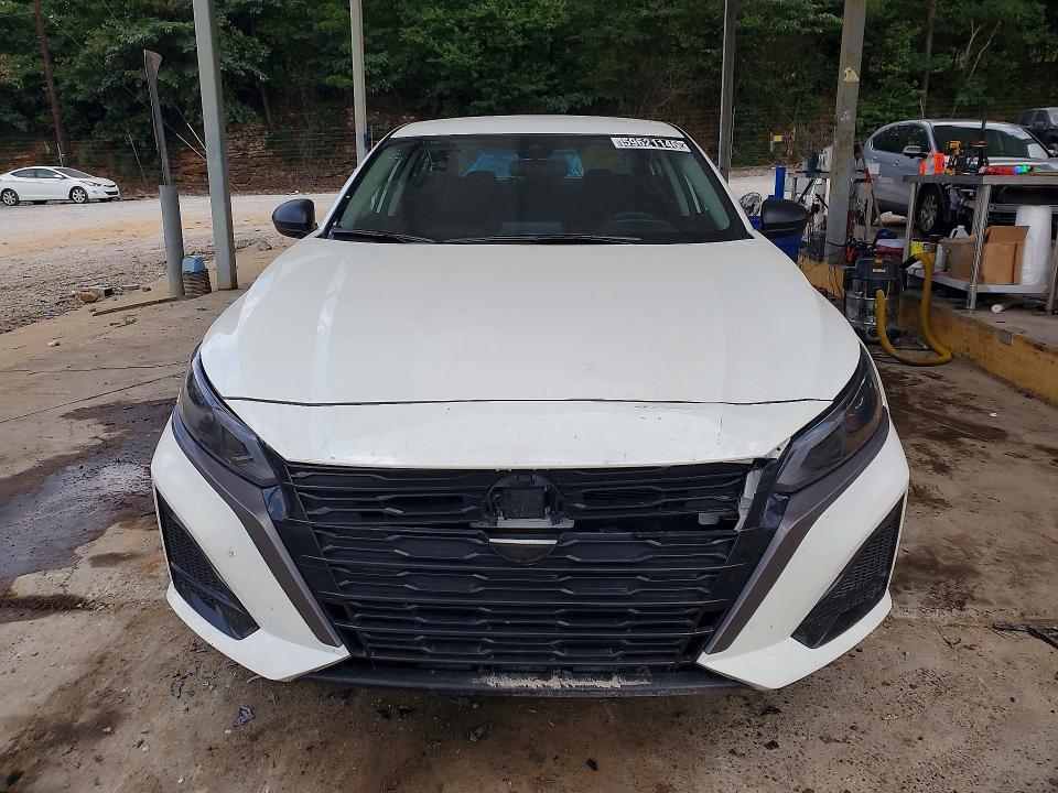 2026 Nissan Altima VIN 1N4BL4DV1TN304769 COPART salvage auction — REAR END, FL - CERTIFICATE OF TITLE, sold $7,100 on 2026-07-27 (photo 5)