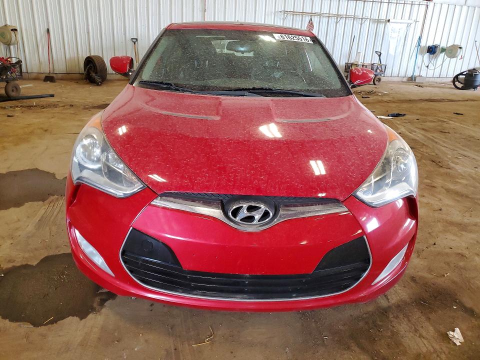 2013 Hyundai Veloster VIN KMHTC6AD7DU179463 COPART salvage auction — MINOR DENT/SCRATCHES, Mi - Dealer Only Clean Title, sold $625 on 2026-07-31 (photo 5)