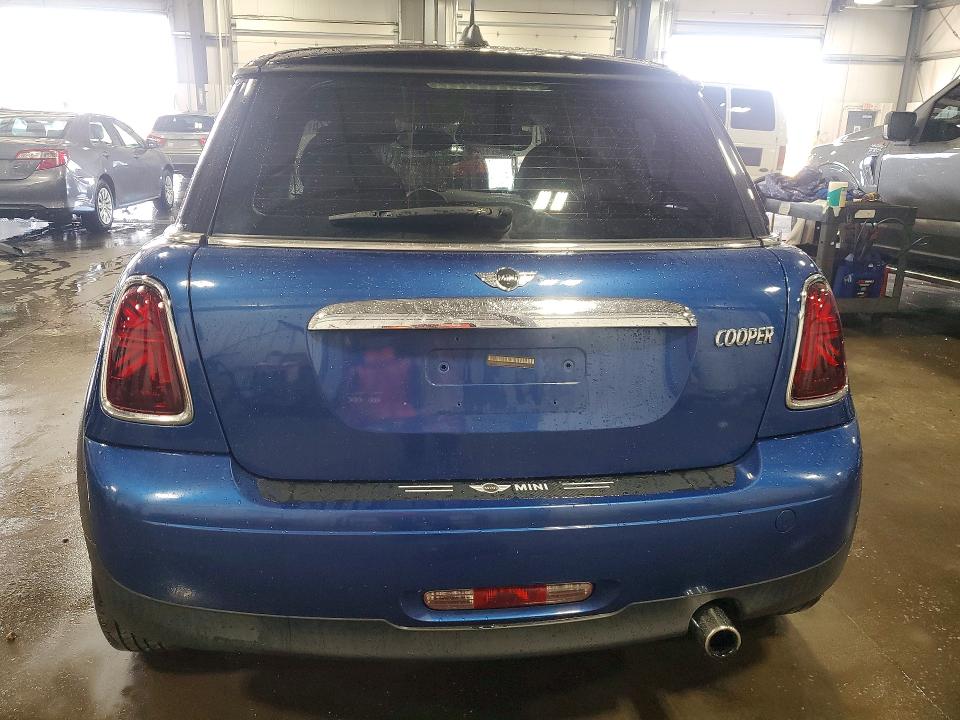 2013 Mini Cooper VIN WMWSU3C59DT544035 COPART salvage auction — HAIL, Mn - Cert Of Title-Prior Salvage, sold $850 on 2026-08-18 (photo 6)