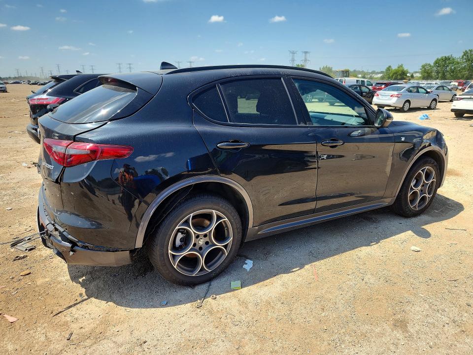 2023 Alfa romeo Stelvio VIN ZASPAKBNXP7D54214 COPART salvage auction — FRONT END, Il - Salvage Certificate, sold $14,300 on 2026-08-11 (photo 3)