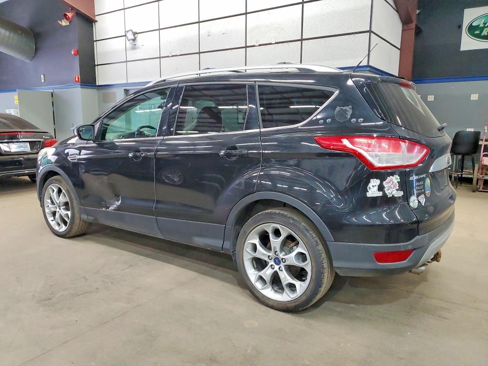 2014 Ford Escape VIN 1FMCU9JX3EUD35203 COPART salvage auction — MINOR DENT/SCRATCHES, Vt - Certificate Of Title (P), sold $1,600 on 2026-07-31 (photo 2)