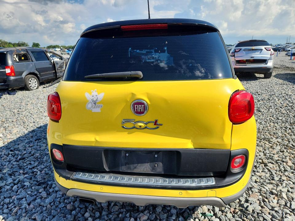 2014 Fiat 500l VIN ZFBCFADH4EZ023496 COPART salvage auction — REAR END, Salvage Title, sold $1,000 on 2026-08-11 (photo 6)