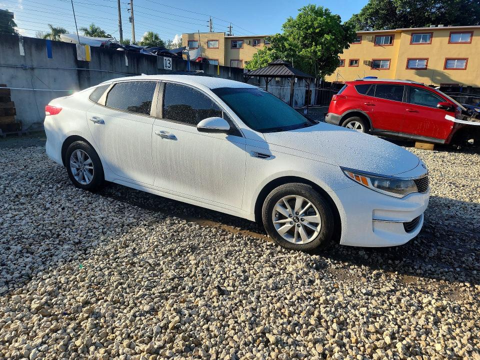 2017 Kia Optima VIN 5XXGT4L31HG176052 COPART salvage auction — REAR END, Fl - Cert Of Title Slvg Rebuildable, sold $1,200 on 2026-07-24 (photo 4)