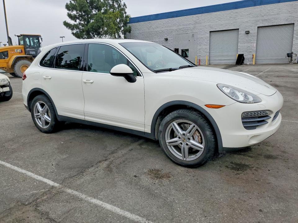 2012 Porsche Cayenne VIN WP1AB2A23CLA44277 COPART salvage auction — MECHANICAL, CA - DIS/DLR/EXP ONLY CLEAN TITLE, sold $1,550 on 2026-07-30 (photo 4)