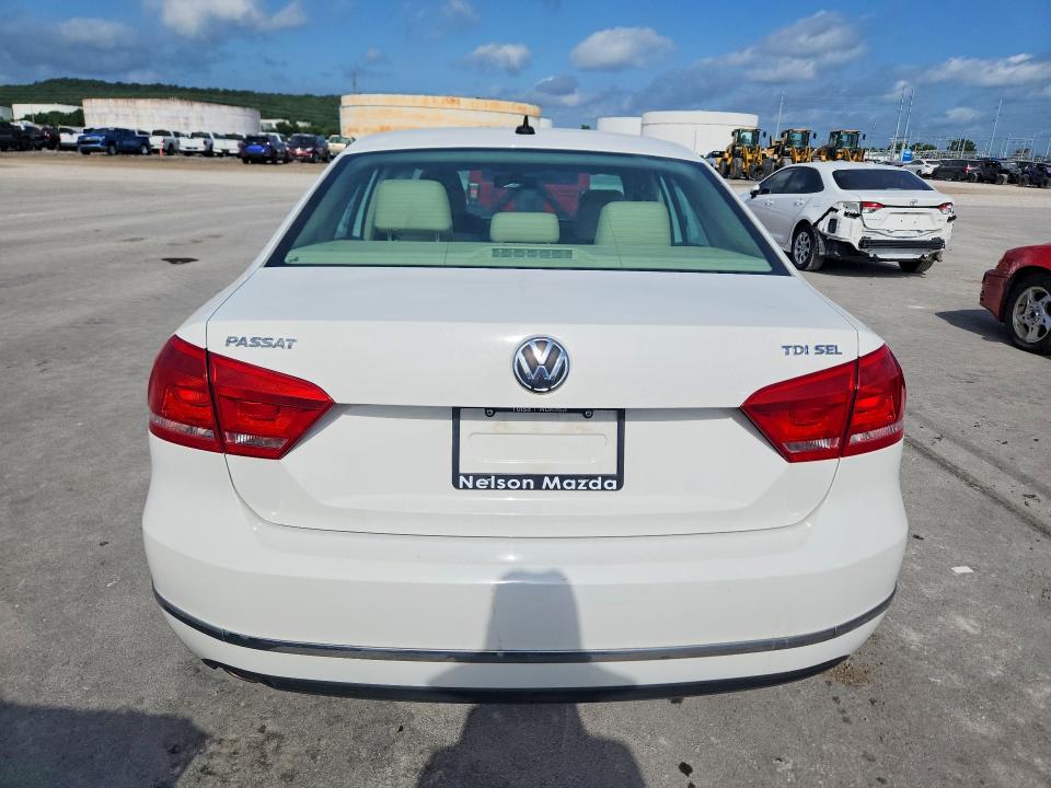 2015 Volkswagen Passat VIN 1VWCV7A39FC070133 COPART salvage auction — FRONT END, Salvage Title, sold $1,750 on 2026-08-05 (photo 6)